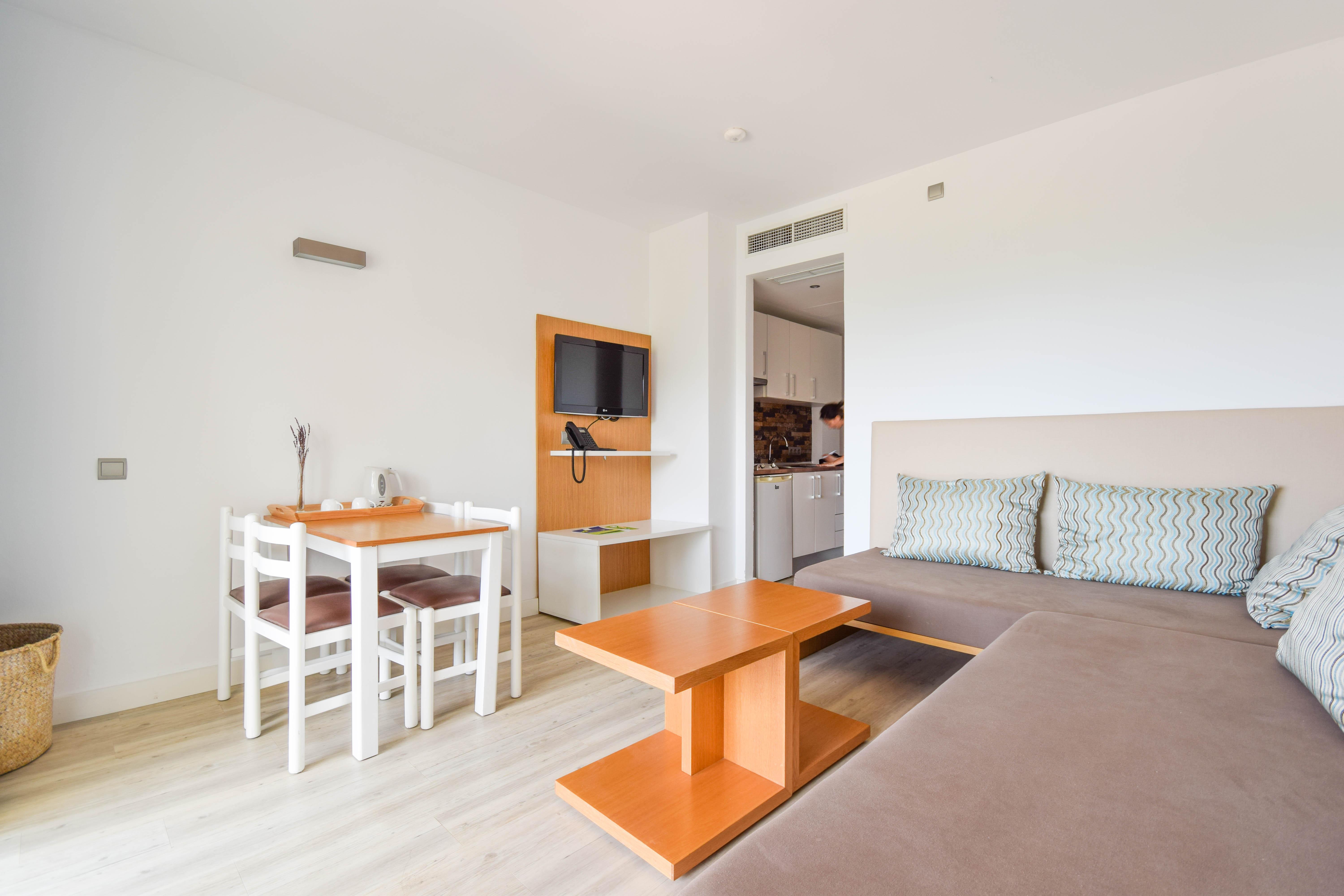 Aparthotel Houm Plaza Son Rigo 4*