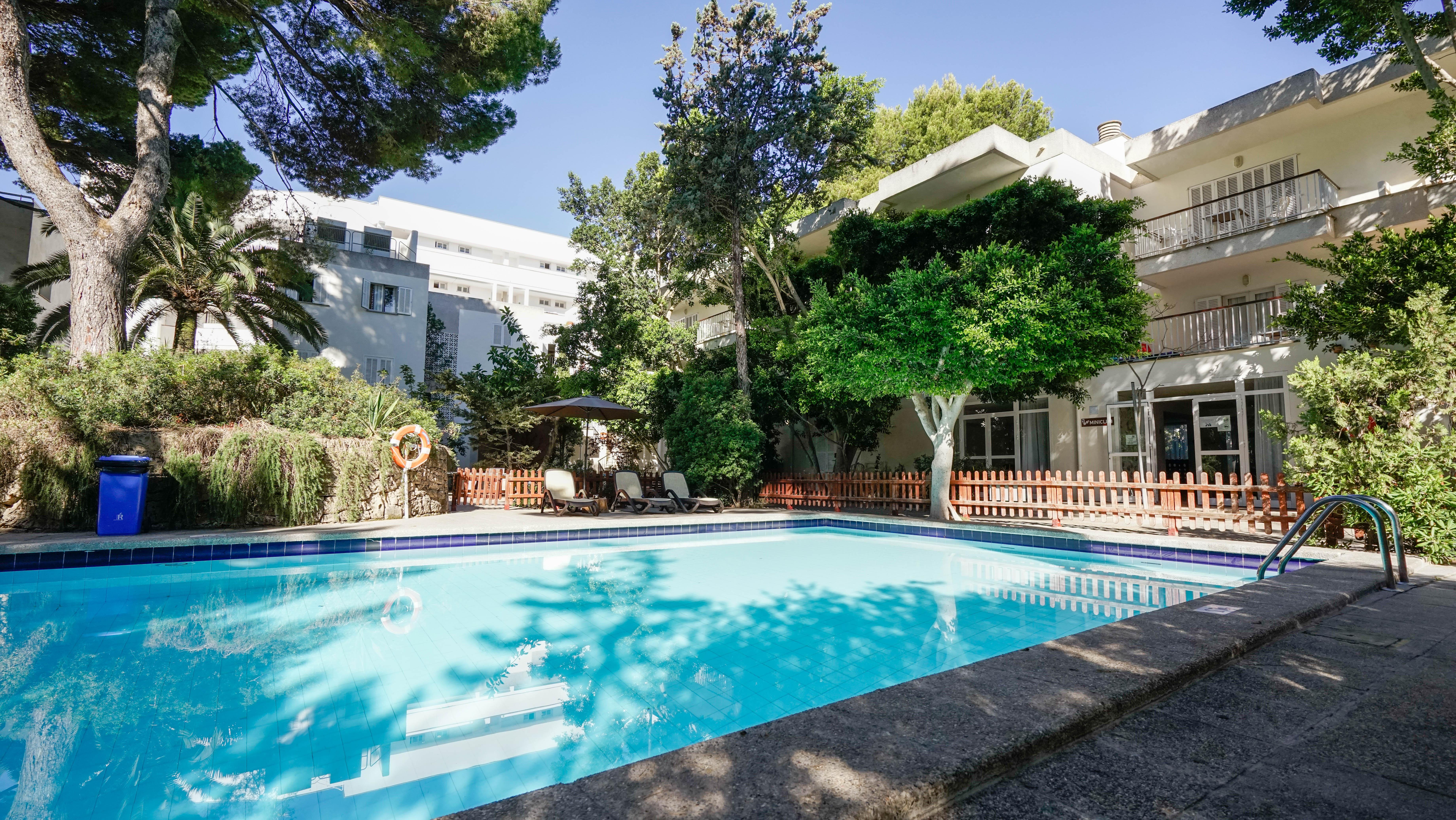 Houm Plaza Son Rigo Apartahotel 4*
