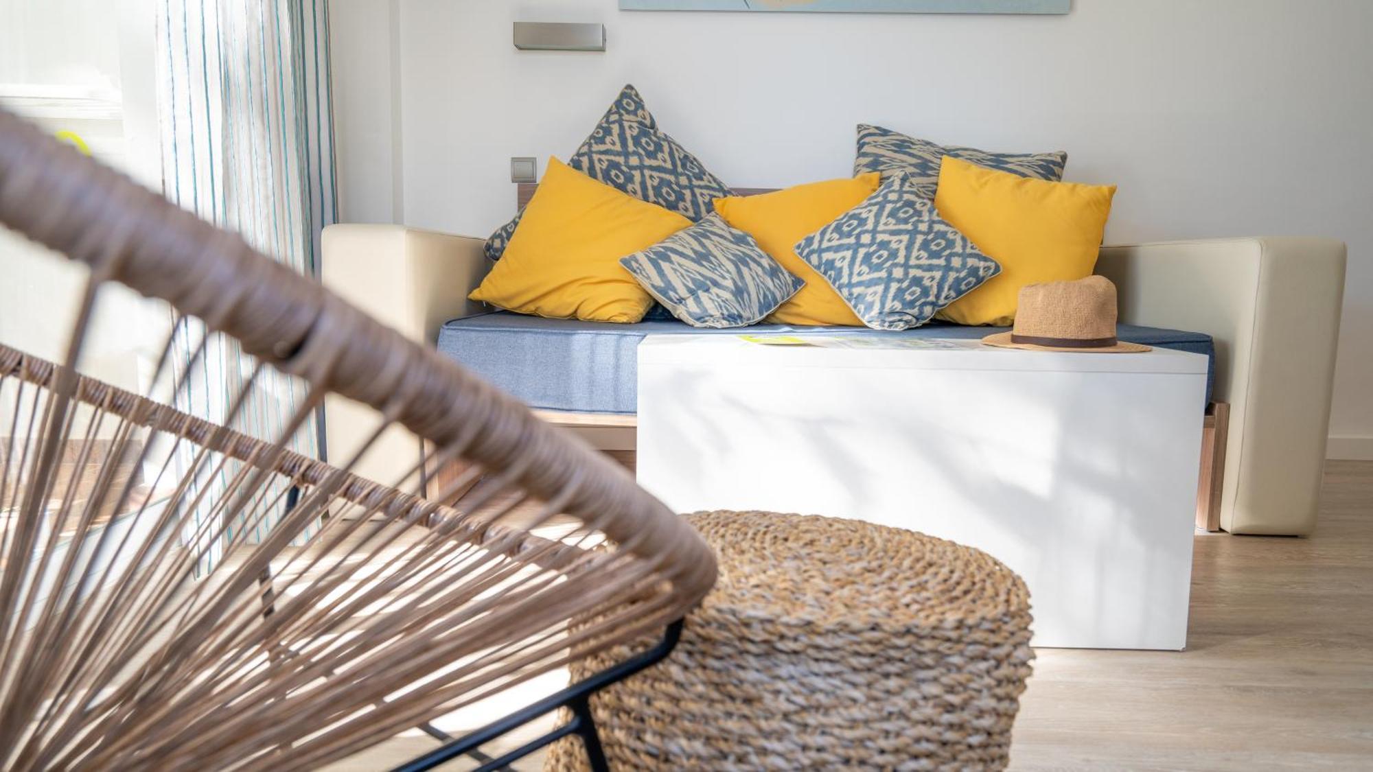 Apartahotel Houm Plaza Son Rigo 4*